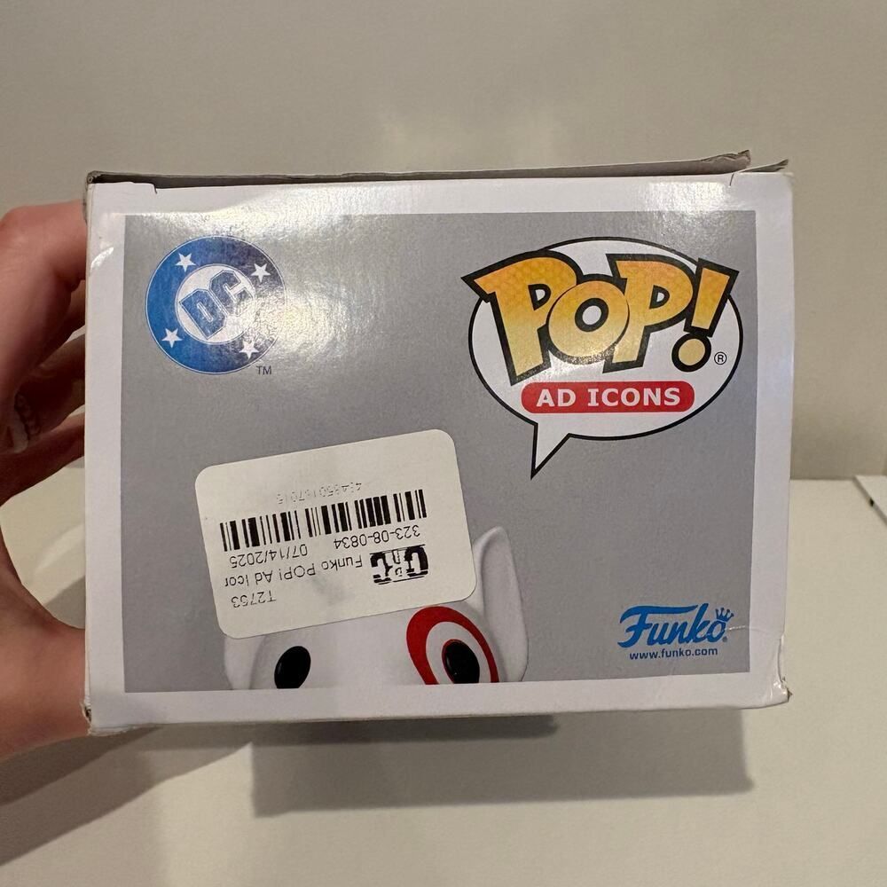 Target Bullseye as Superman Funko Pop 249 - Picture 8 of 10